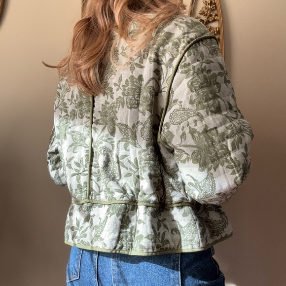 Floral Green Quilted Jacket - Picture 4 of 12
